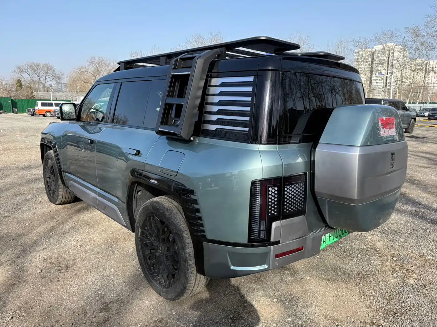 Yangwang U8 2024 Off-Road Player Edition фото 13