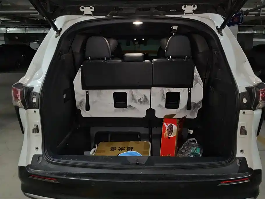 Toyota Sienna 2024 2.5L Hybrid Premium Edition фото 4