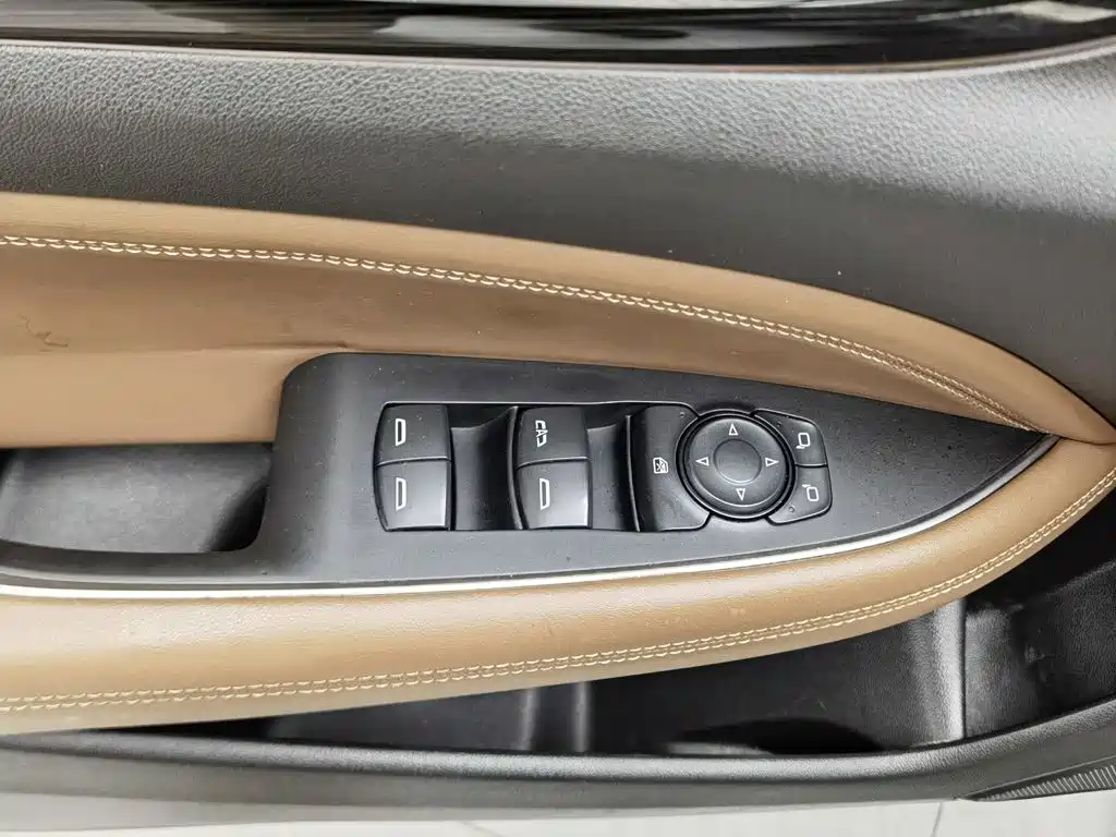 صورة 9 - Buick Regal