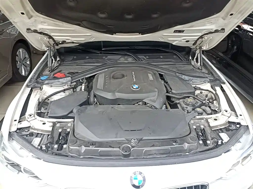 BMW 3 Series 2019 320i M Sport Package фото 20