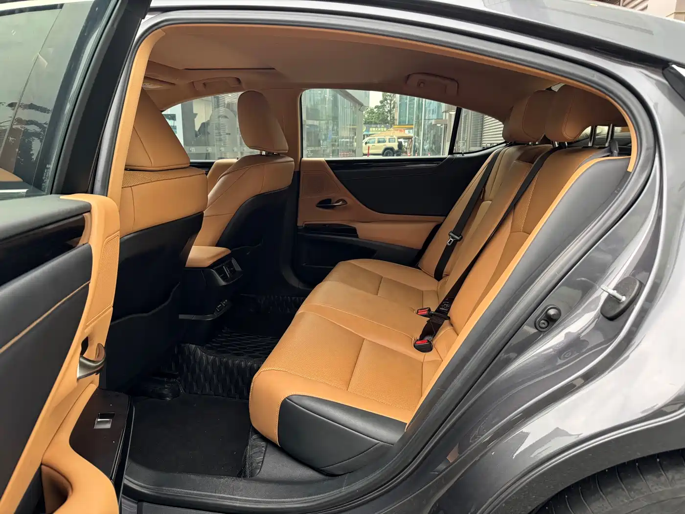 Lexus ES 2021 200 Excellence Edition фото 5