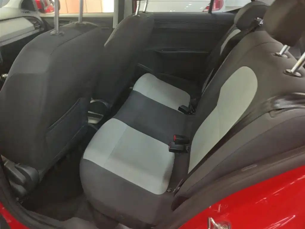 Škoda Fabia 2017 1.4L Auto Car Enjoy Edition фото 17
