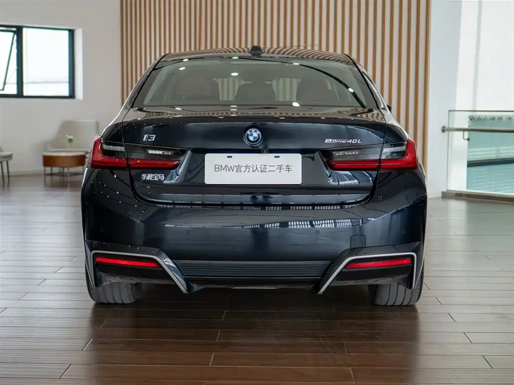BMW i3 2025 eDrive 40 L Shadow Night Package фото 7