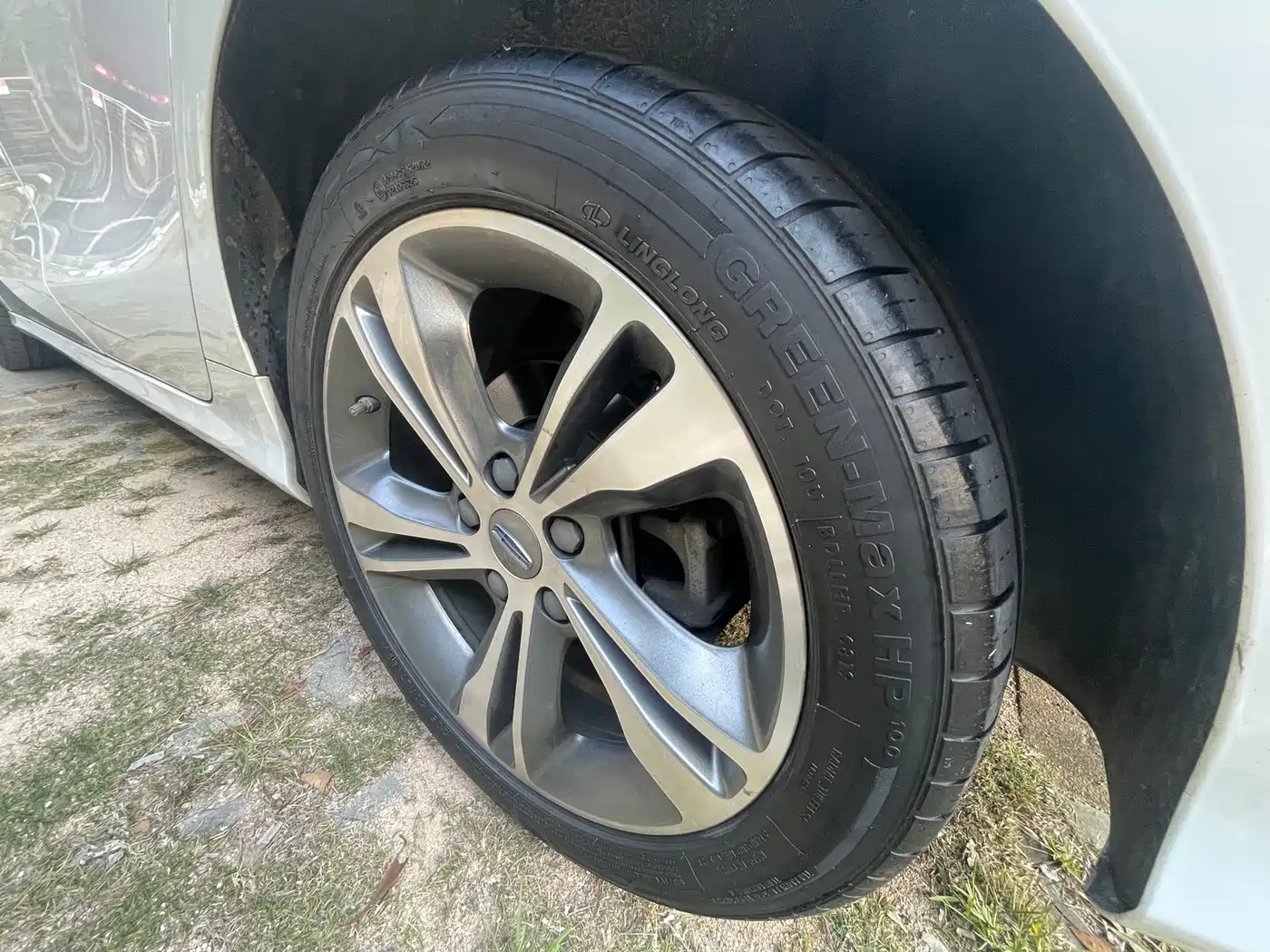 GEELY AUTOMOBILE BINRUI