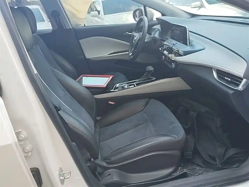 Buick Velite 6 2019 Connected Smart Edition фото 25