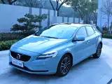 Фото 1 - Volvo V40