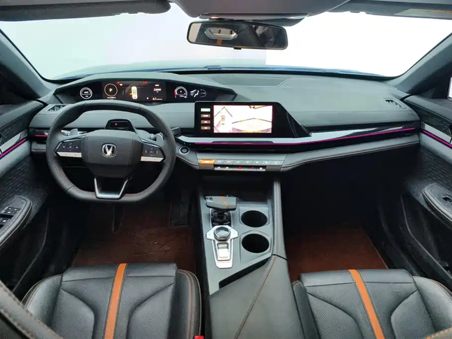 CHANGAN UNI-V