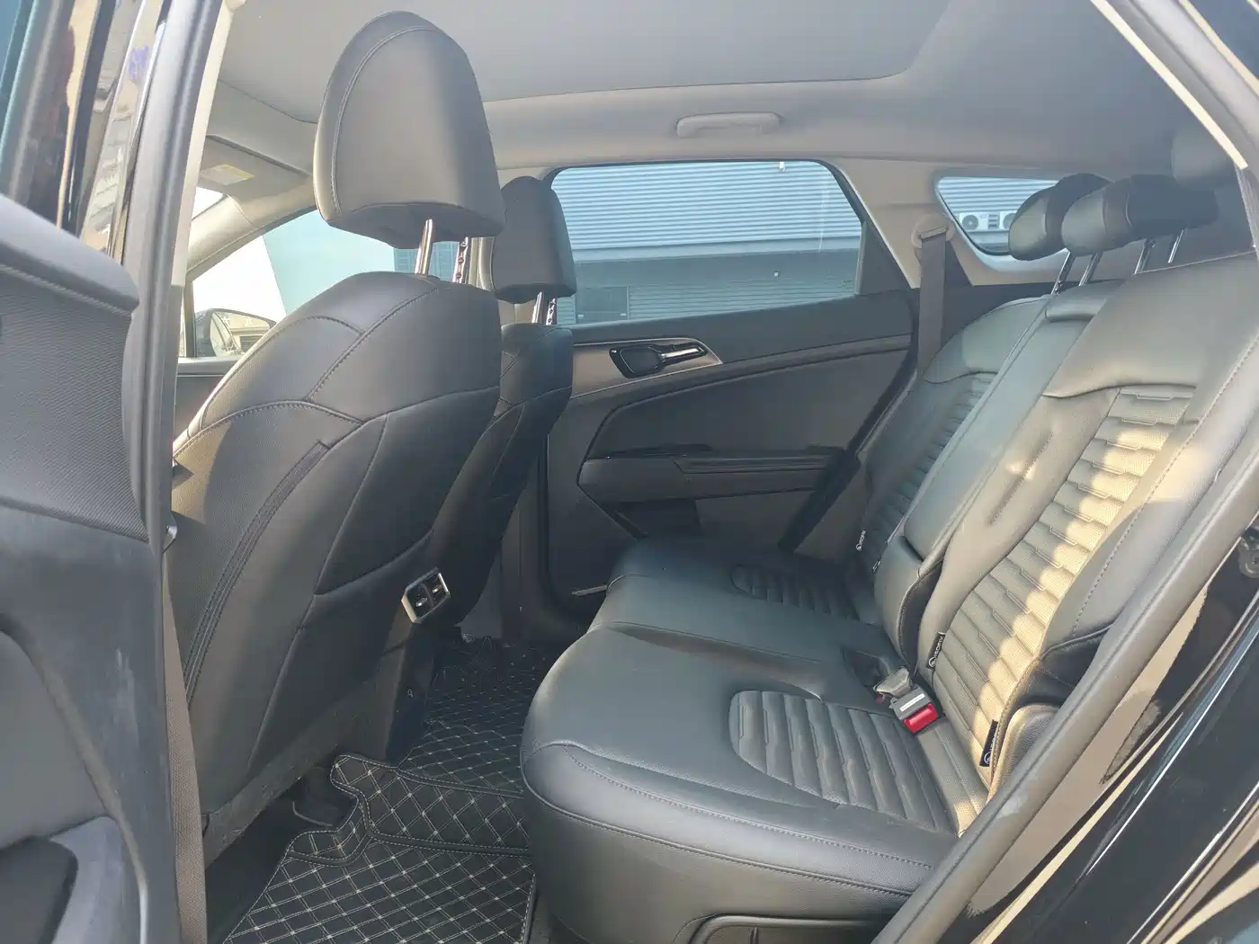 Фото 8 - Kia Sportage