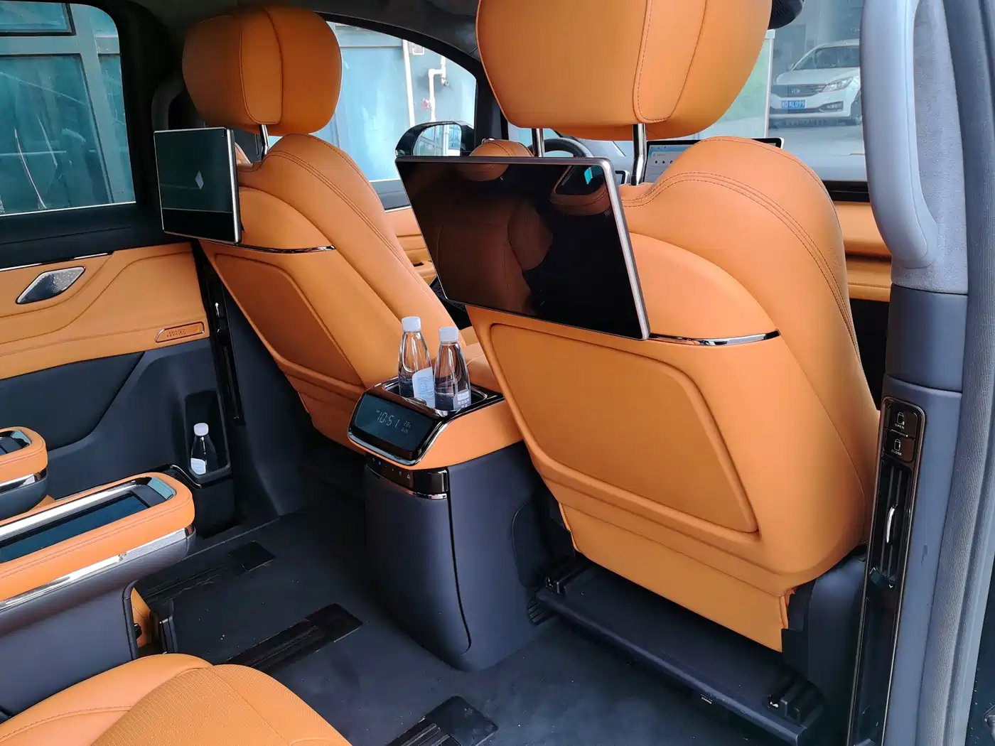 Geely Galaxy Yizhen L380 2025 2025 Model 805km Flagship Edition AWD