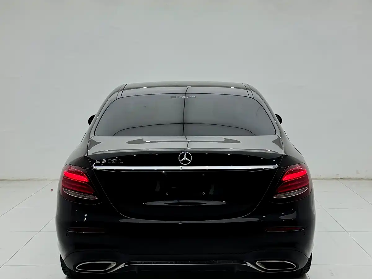 Mercedes-Benz E-Class 2017 E 300 L Sport Fashion фото 8