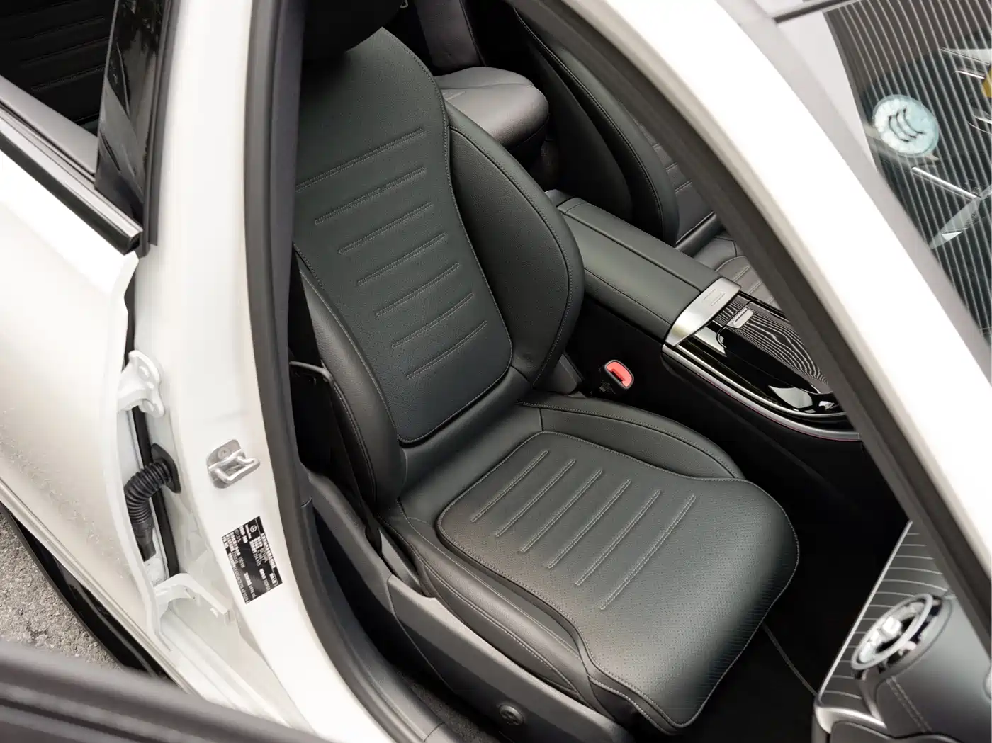 Mercedes-Benz C-Class 2025 C 260 L Night Sport Edition фото 14