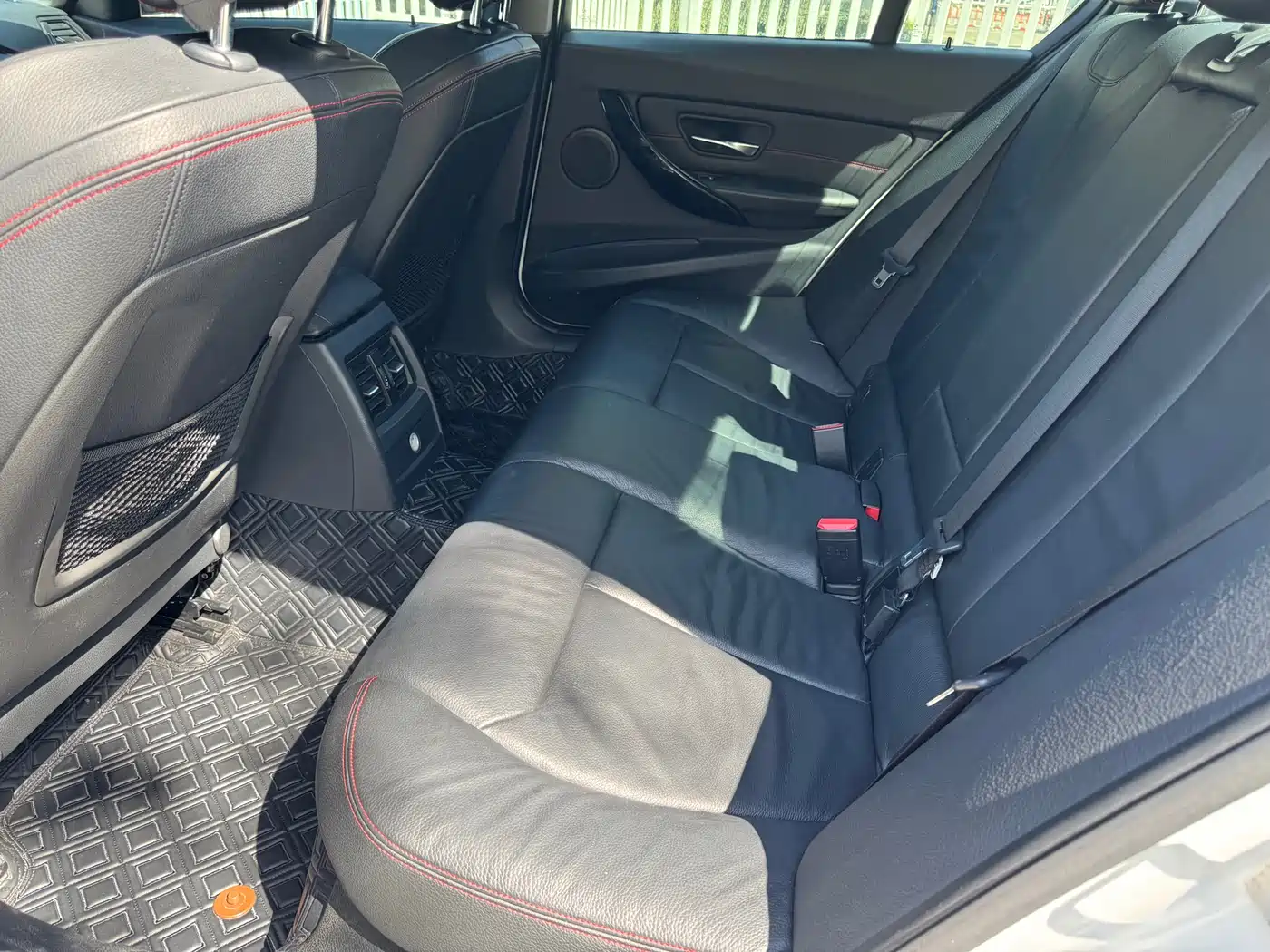 BMW 3 Series 2014 320i Sport Design Package фото 4