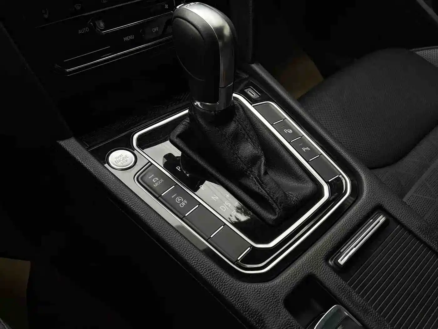Volkswagen FAW-Volkswagen CC 2021 380TSI Eye-catching Edition фото 13
