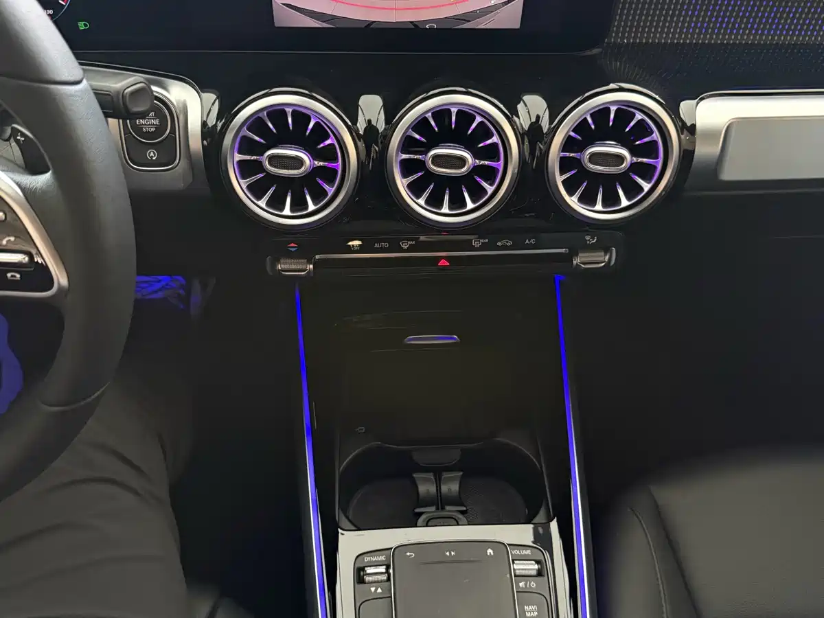 Mercedes-Benz GLB 2023 GLB 200 Dynamic фото 13
