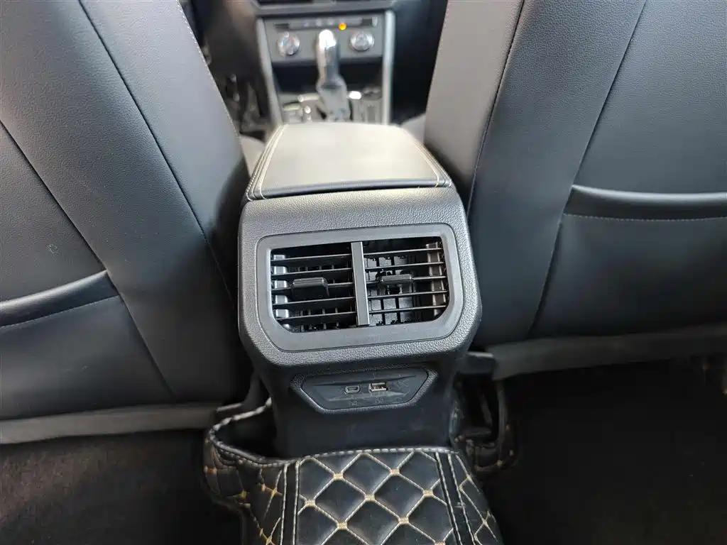 Volkswagen Lavida 2022 280TSI DSG Comfort Edition фото 17