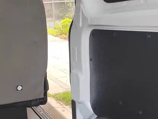 Ford Transit 2017 2.0T Diesel Multi-purpose Commercial Vehicle Short Wheelbase Low Roof China V фото 6