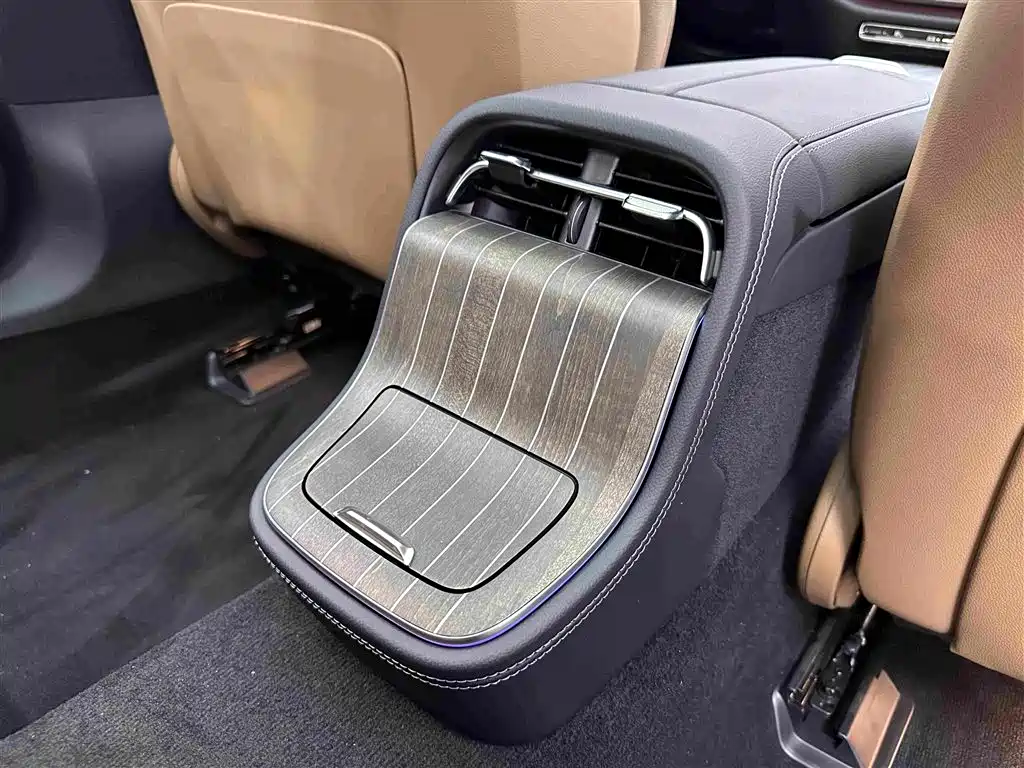 Mercedes-Benz E-Class, миниатюра 21
