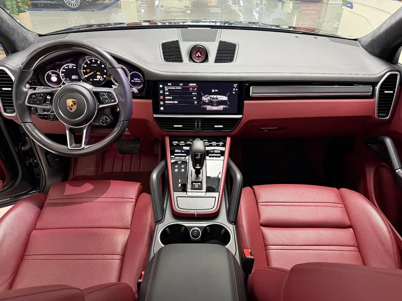 Porsche Cayenne New Energy 2023 Cayenne E-Hybrid 2.0T Platinum Edition фото 10