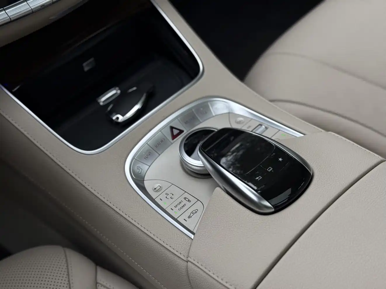 Mercedes-Benz Maybach S-Class 2015 S 400 4MATIC фото 12