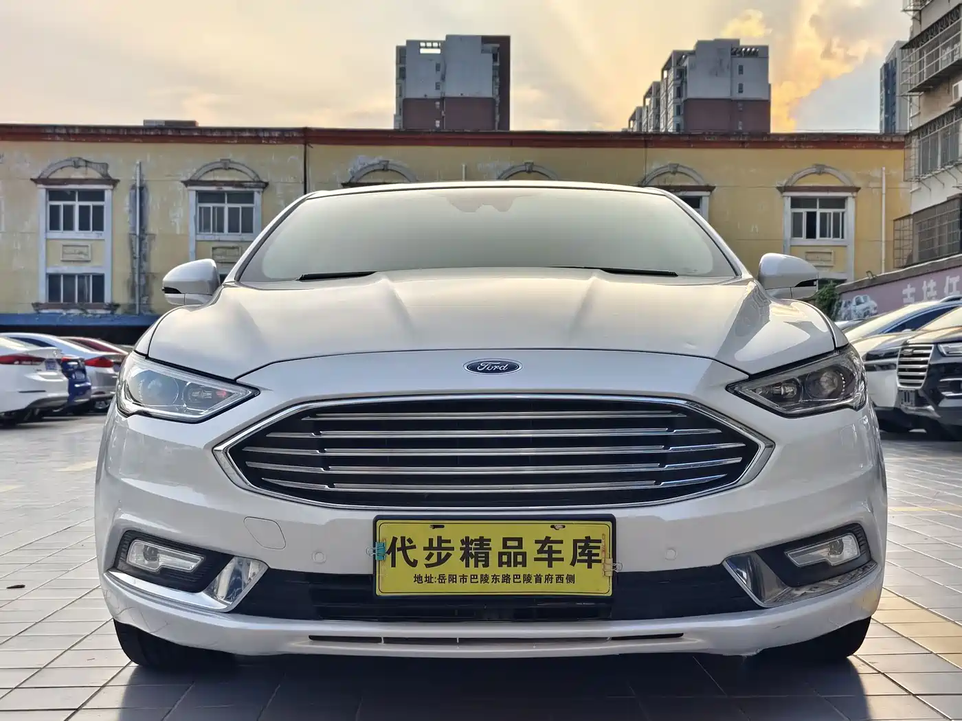 Фото 2 - Ford Mondeo