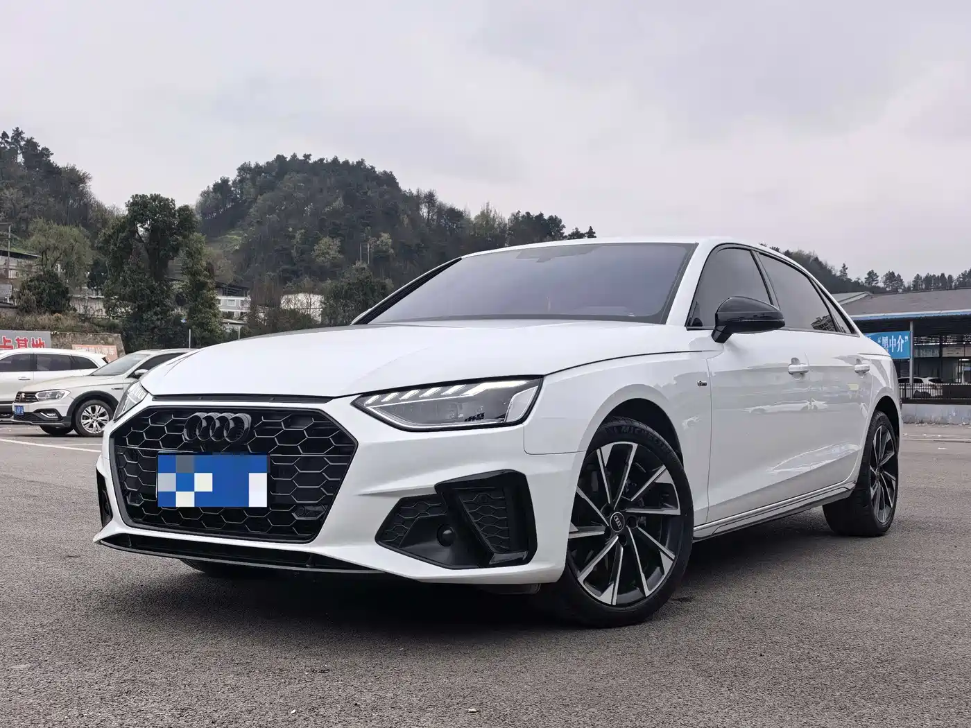 Audi A4L 2023 40 TFSI Luxury Sport фото 3