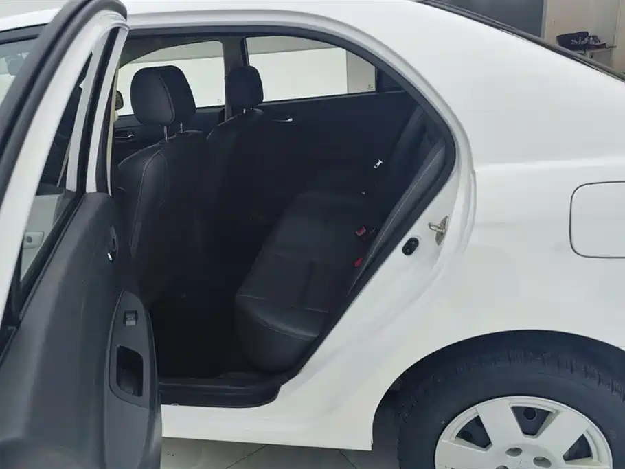 BYD F3 2020 1.5L Manual Premium Edition фото 11