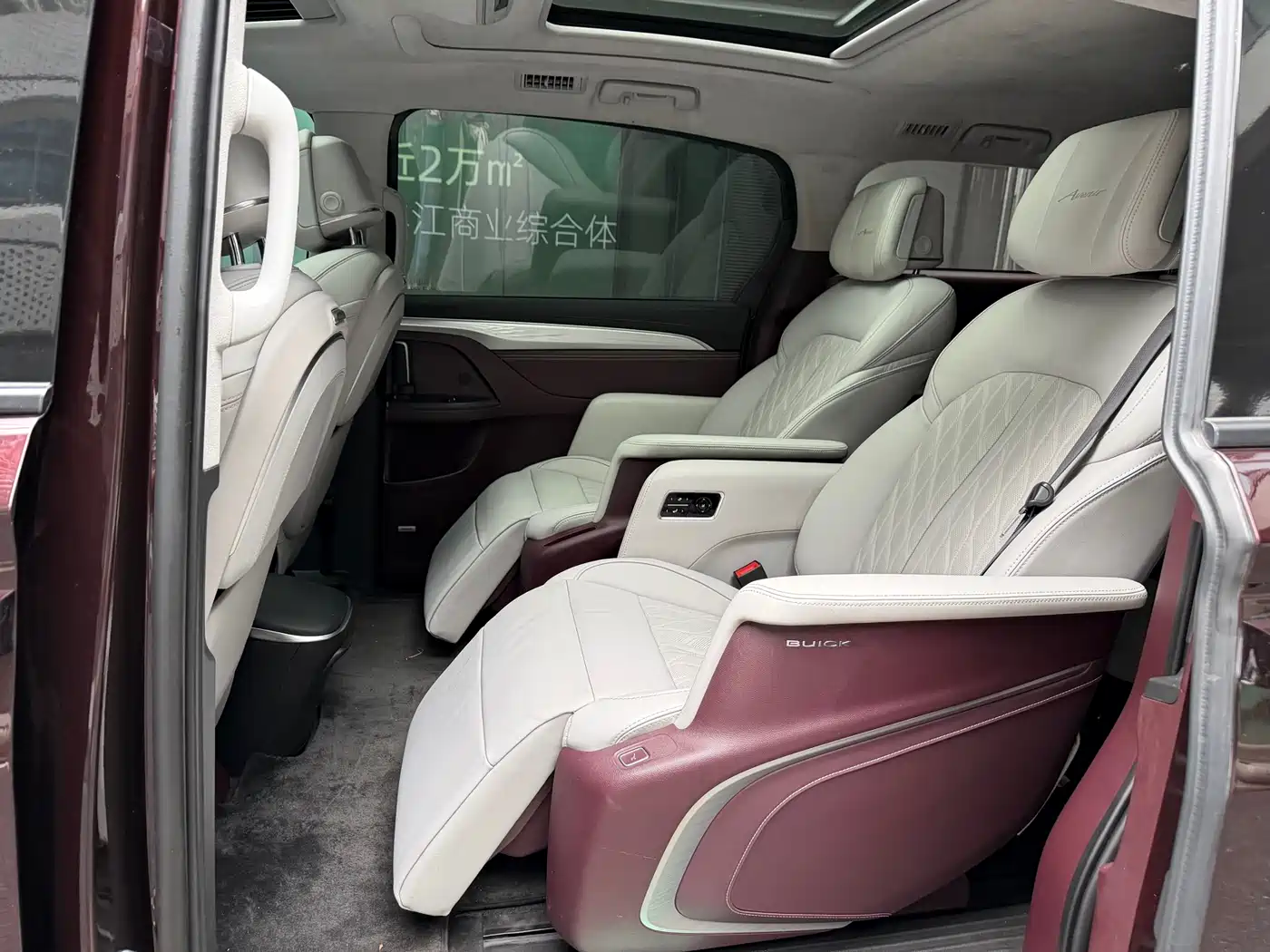 Buick GL8 2022 Avenir Avia 6-Seater Virtue Edition фото 6