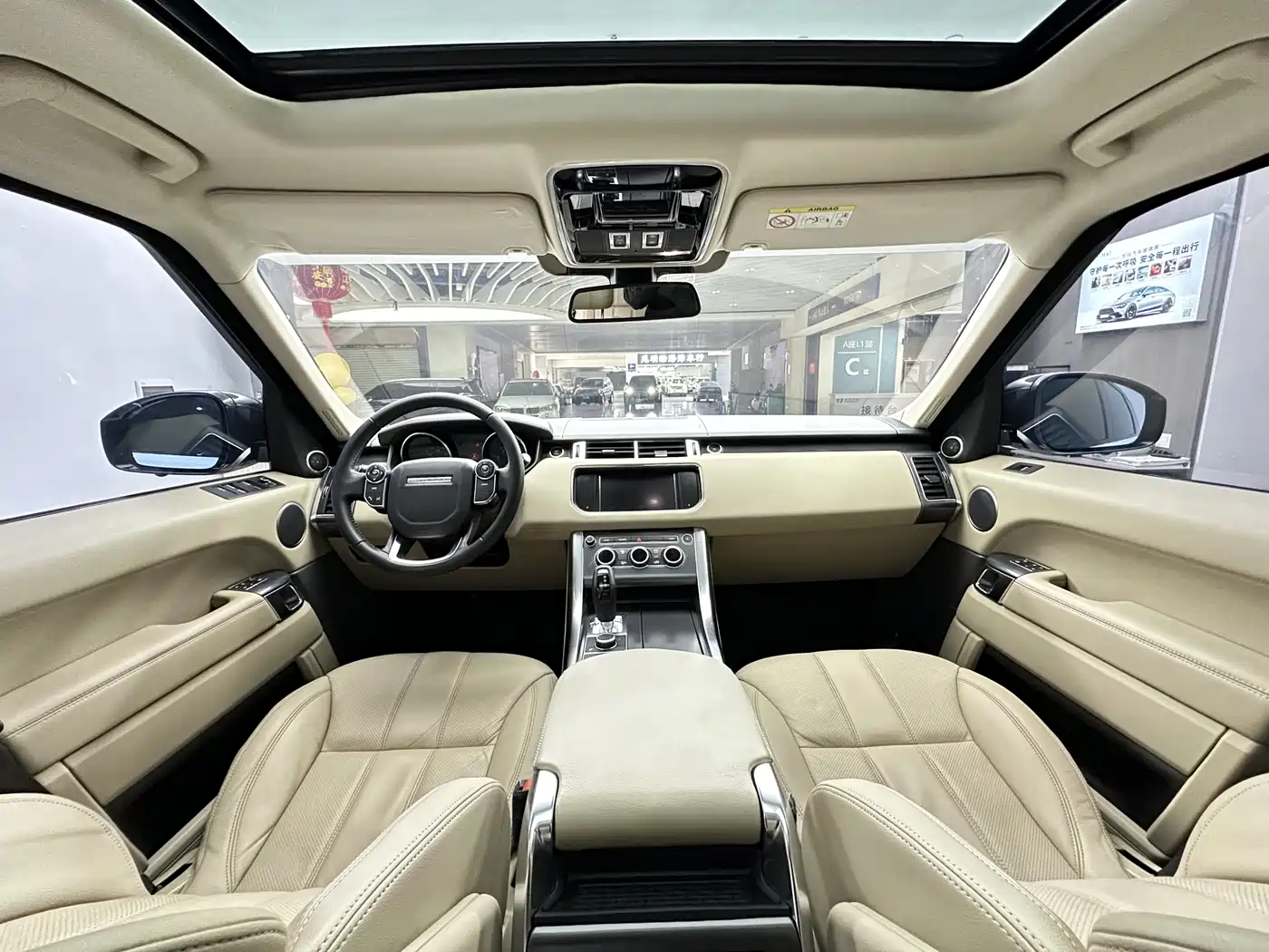 Land Rover Range Rover Sport 2016 Model 3.0 SC V6 SE фото 11