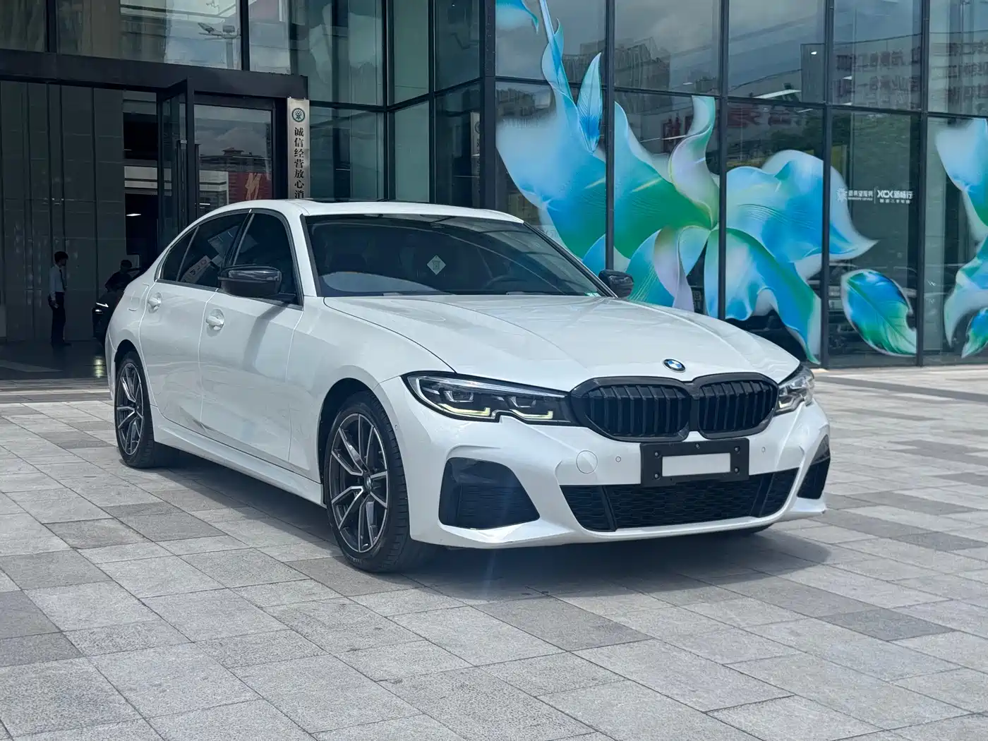 BMW 3 Series 2021 Facelift 325Li M Sport Package фото 3