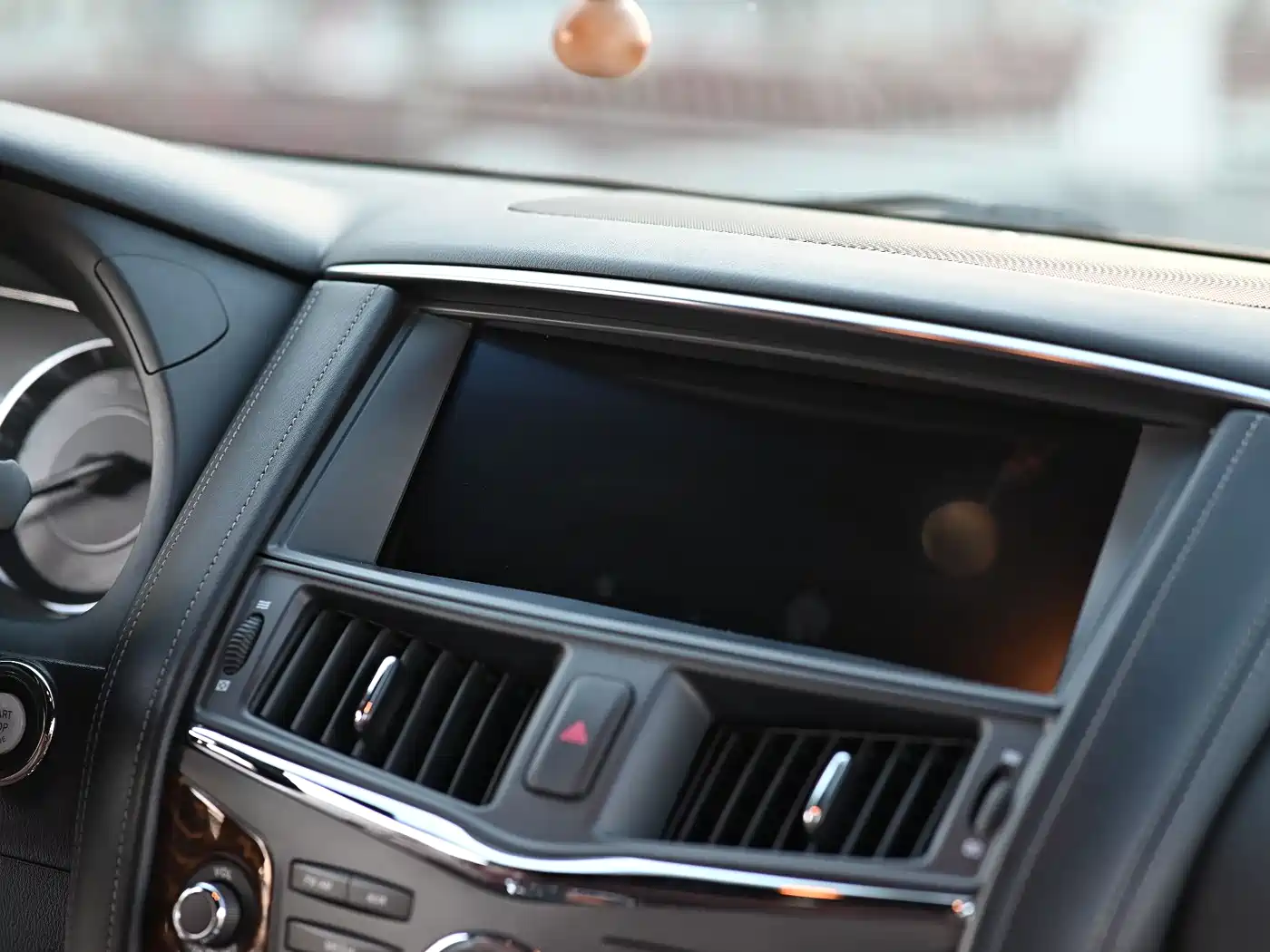 Nissan Patrol 2018 4.0L Leadership фото 8