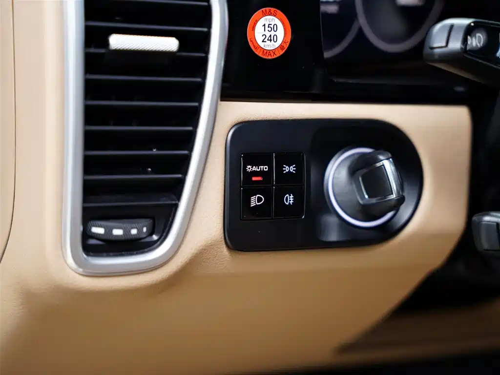 Porsche Cayenne 2019 Cayenne 3.0T фото 36