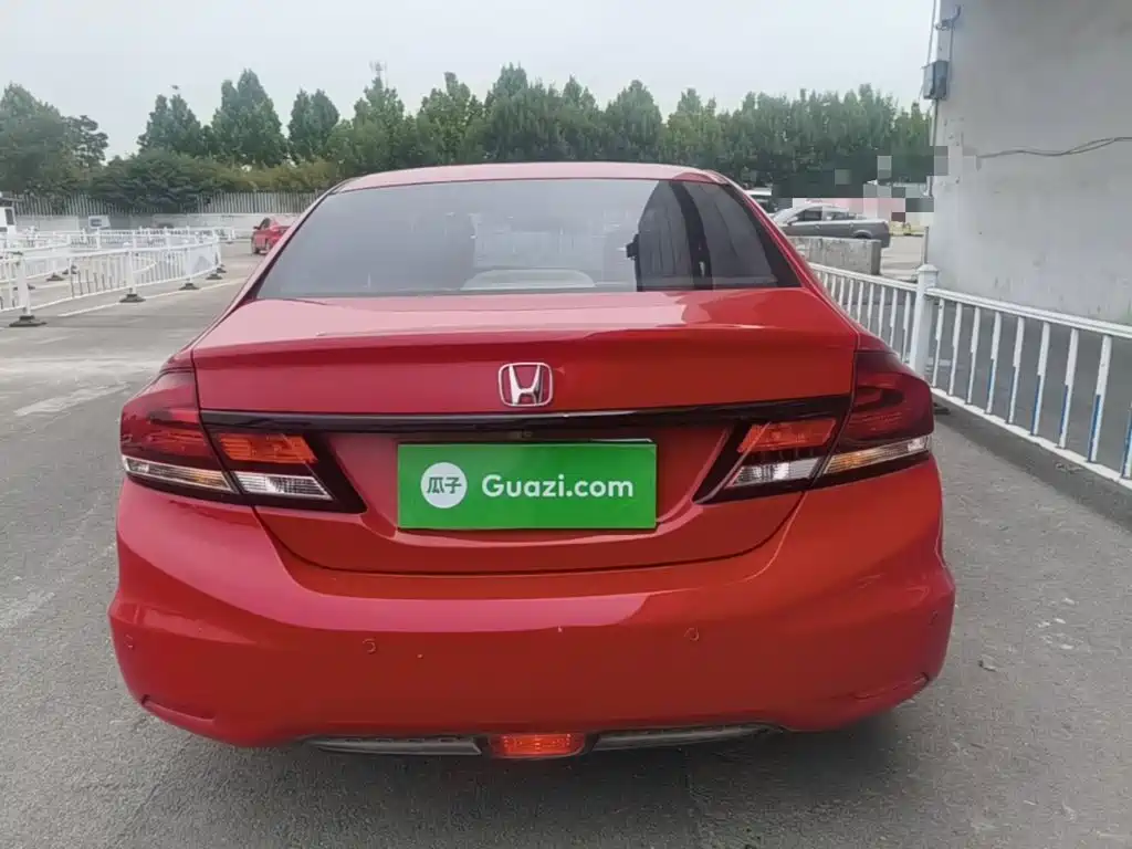 Photo 6 - Honda Civic
