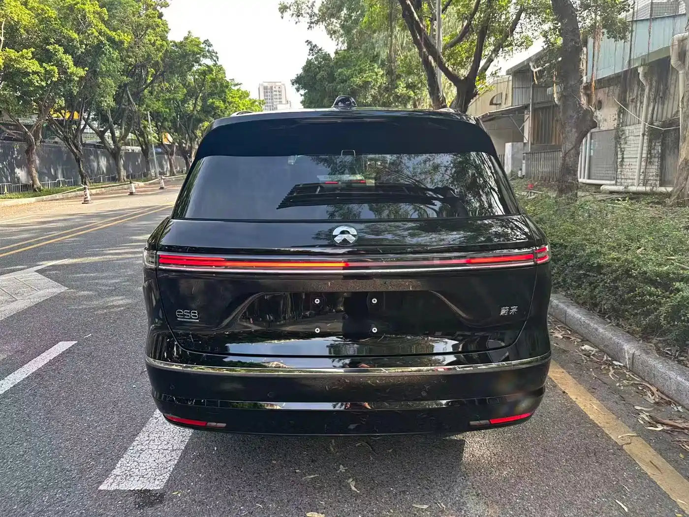 NIO ES8 2026 2025 Model 6-Seat Executive Luxury Edition