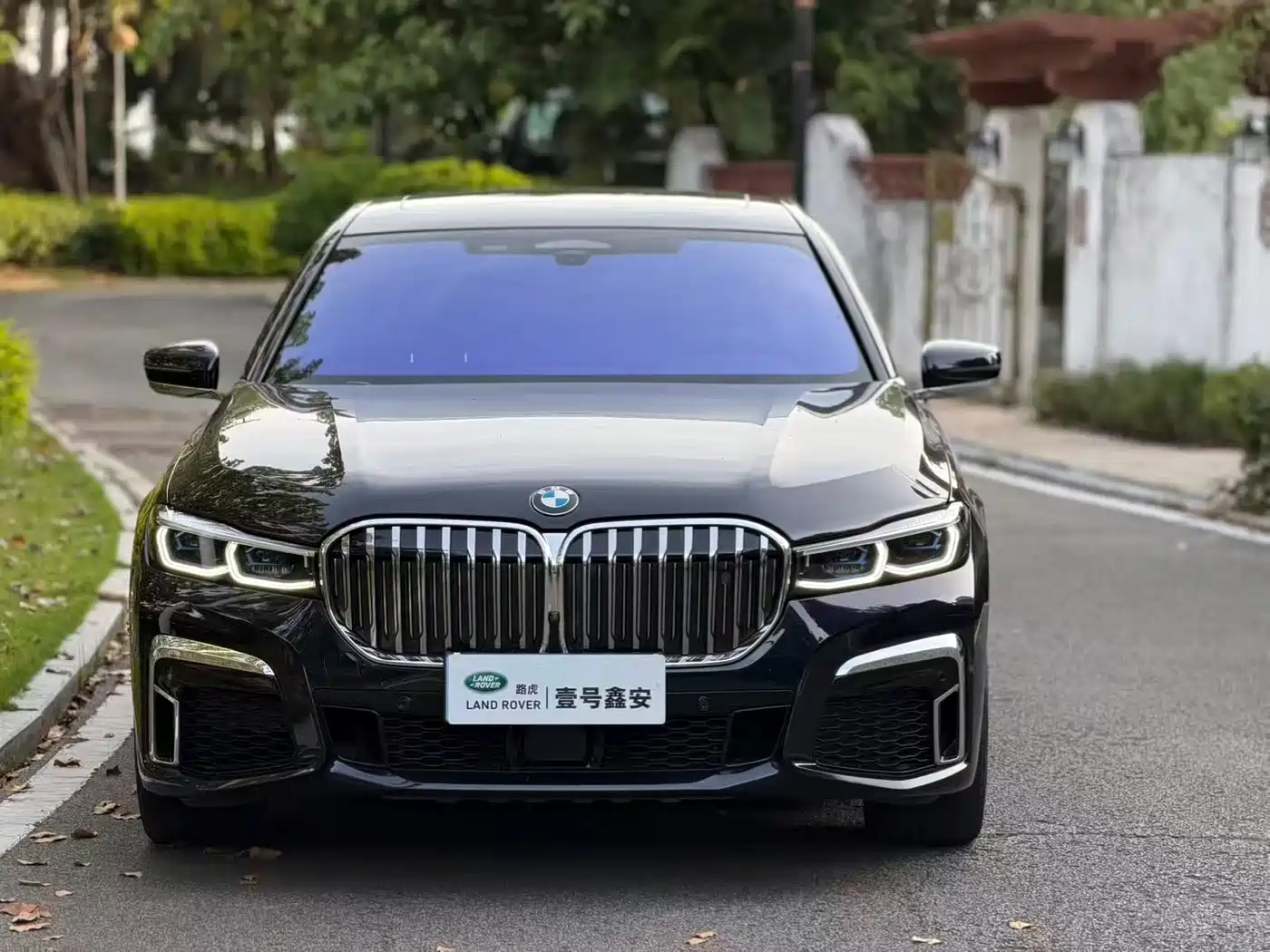 BMW 7 Series 2019 M760Li xDrive V12 Luxury Package фото 2