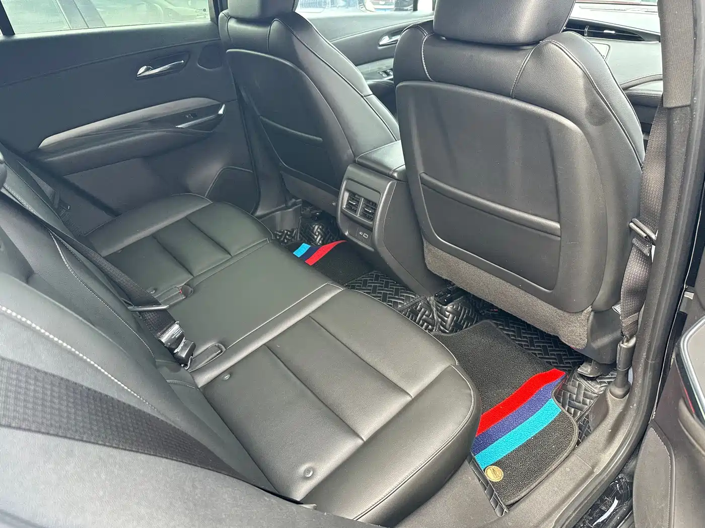 Cadillac XT4 2020 28T FWD Leading Trim фото 7