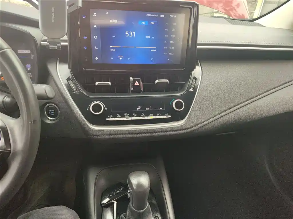 Toyota Corolla 2021 1.2T S-CVT Luxury Edition фото 13