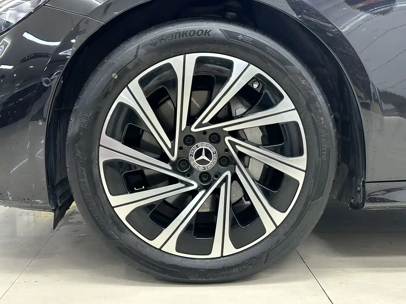 Mercedes-Benz E-Class 2024 Model E 300 L Luxury фото 25
