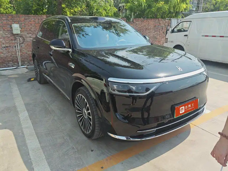 AITO Wenjie AITO M8 2025 Extended Range Ultra 53.4kWh 6-Seater