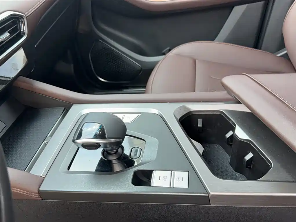 Jetour X90 PLUS 2023 2023 1.6TD DCT Villa 7-Seater