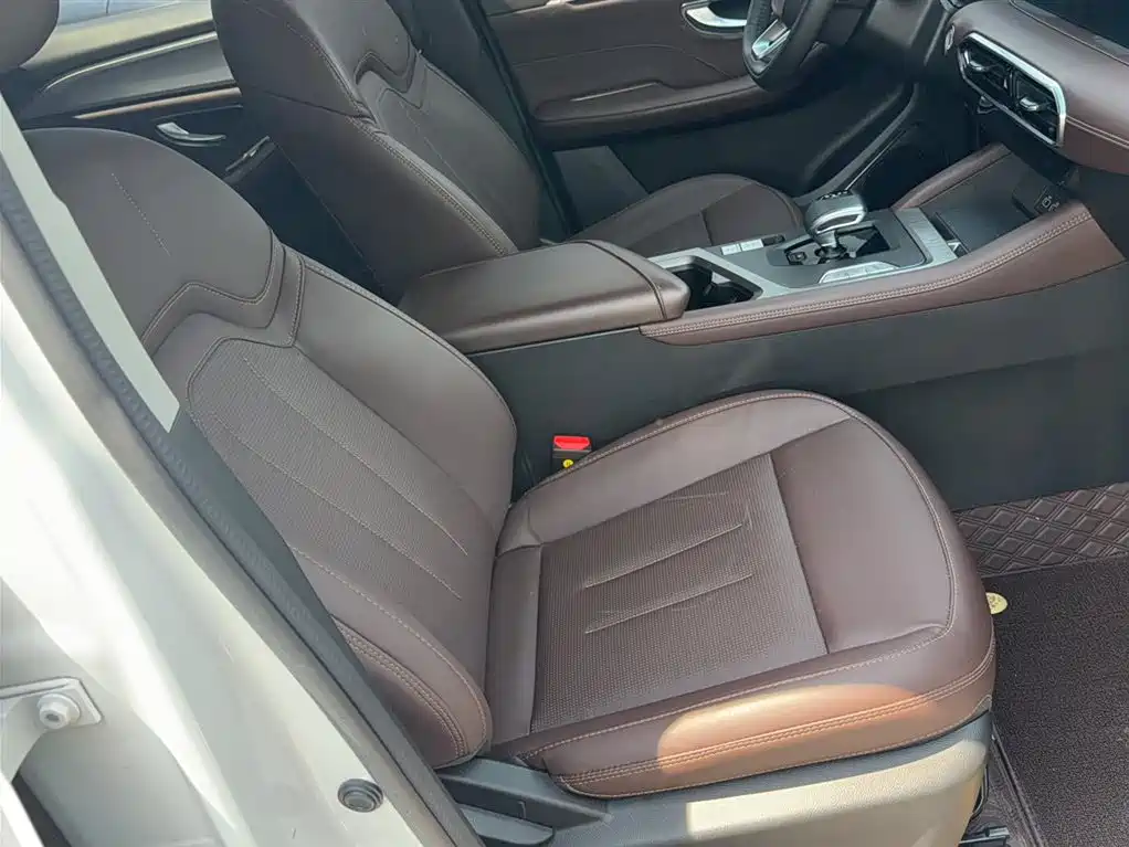 Jetour X90 PLUS 2023 2023 1.6TD DCT Villa 7-Seater