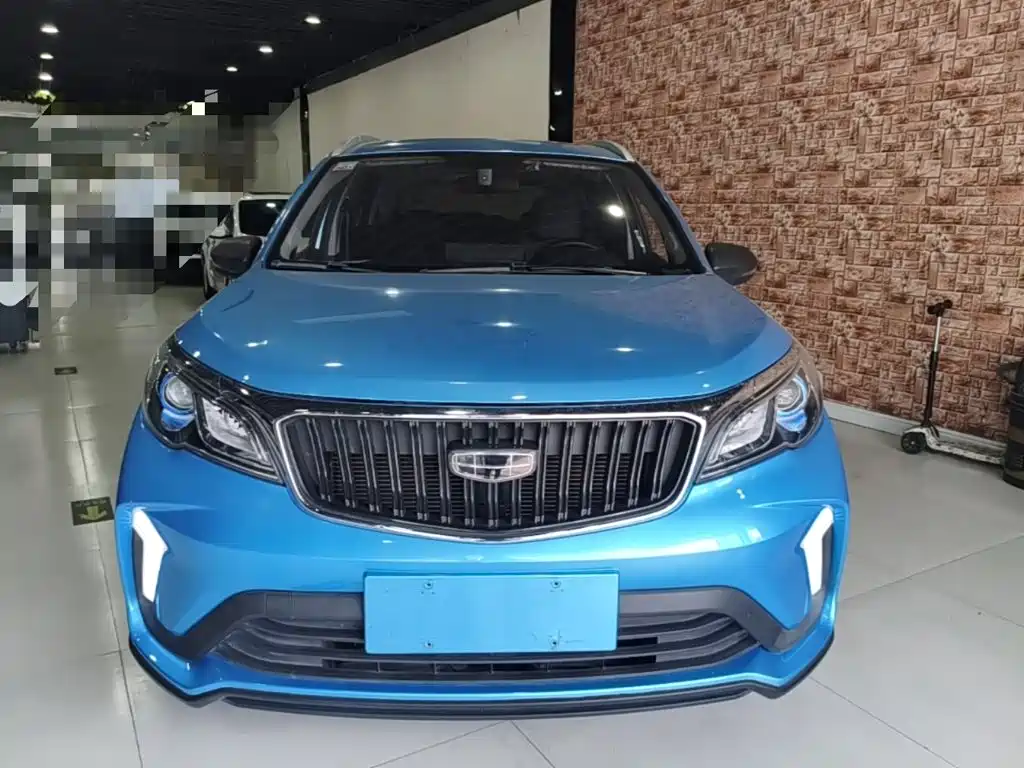 Фото 3 - Geely Vision X3