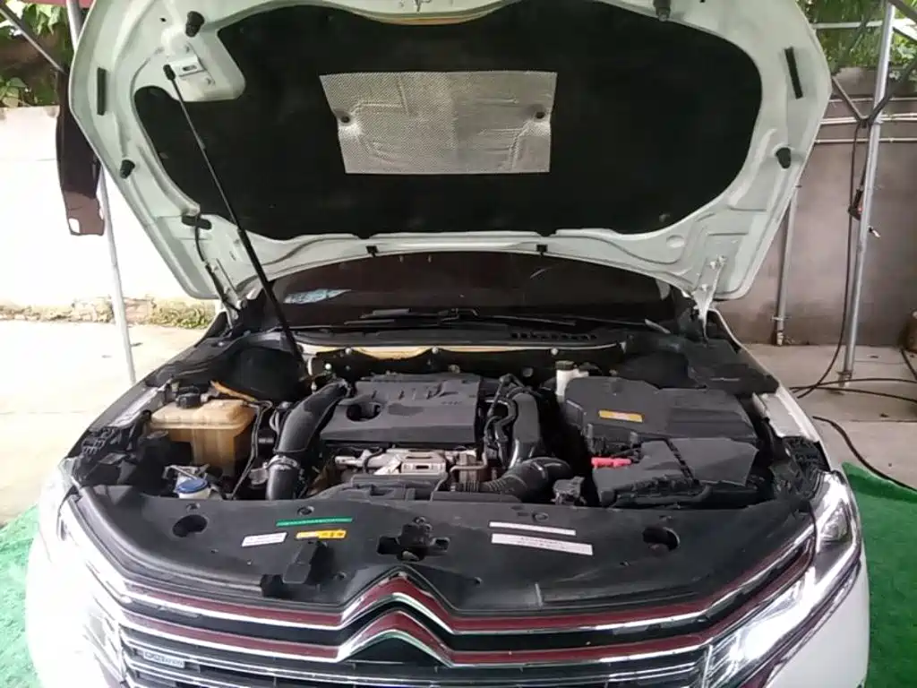 Photo 20 - Citroën C6