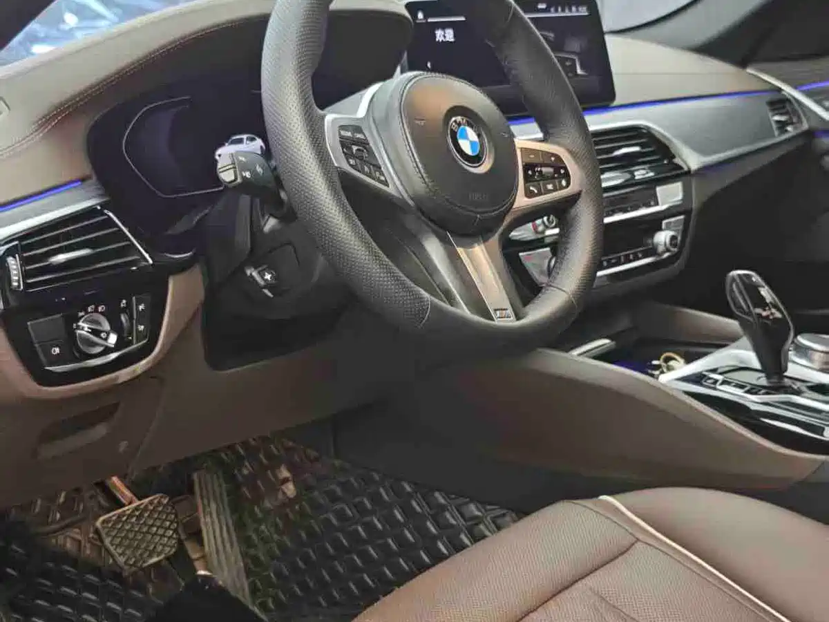 BMW 5 Series 2021 530Li Leading M Sport Package фото 4
