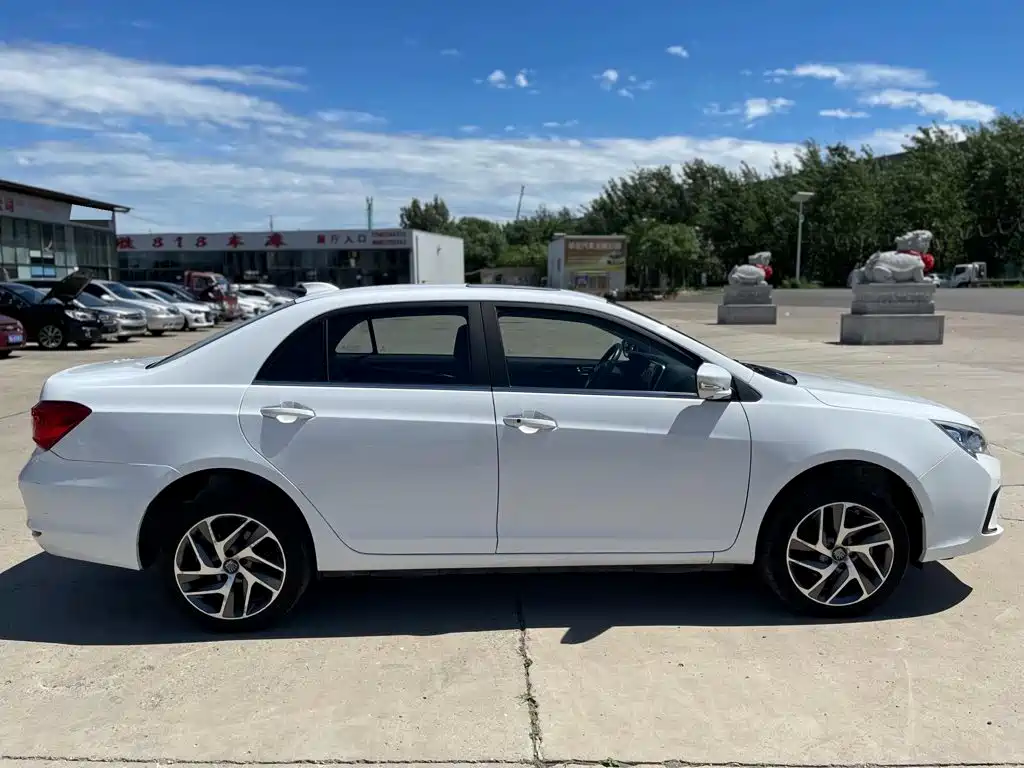 BYD Qin New Energy 2018 2018 Qin EV450 Smart Connected Premium Edition