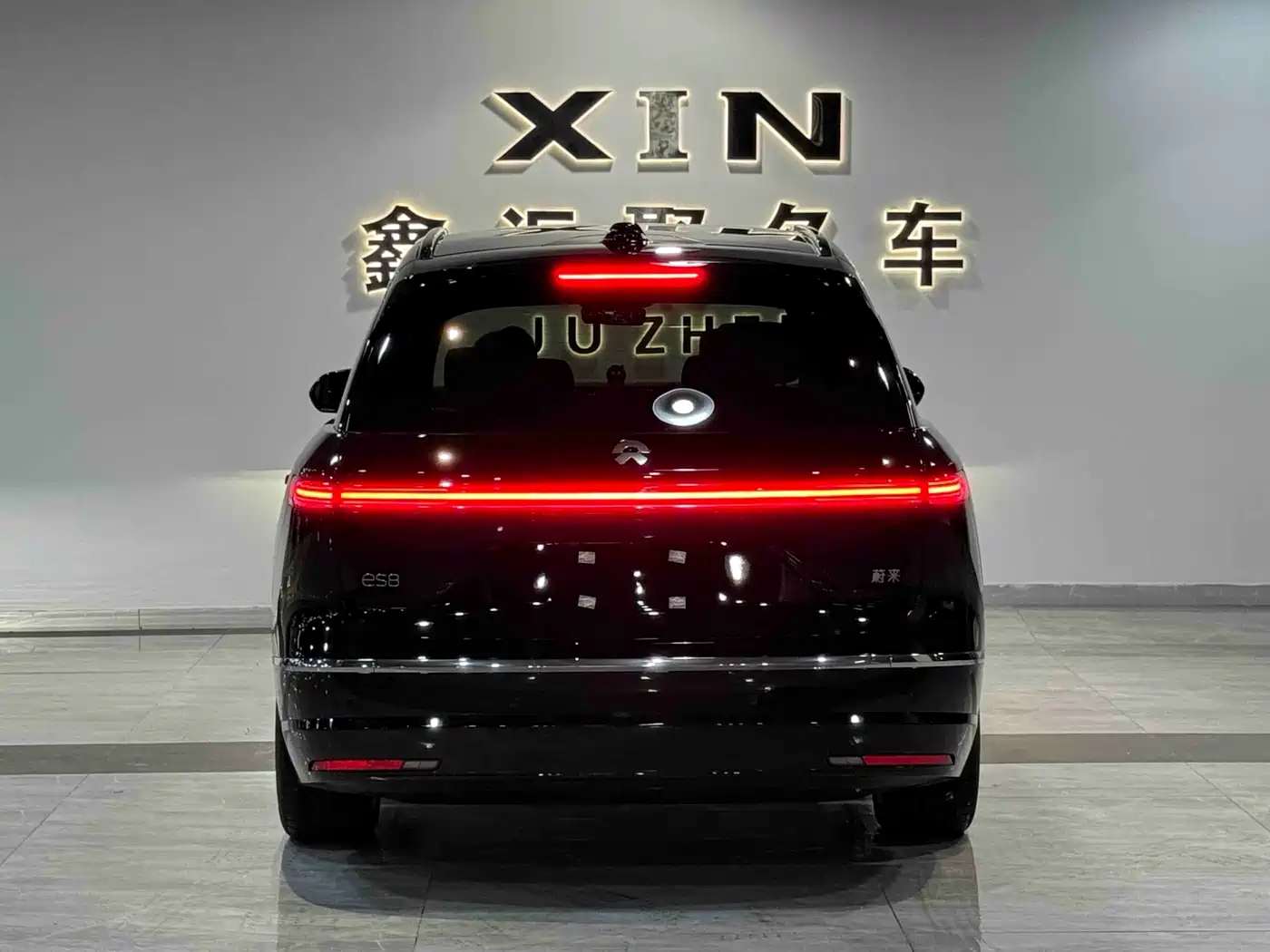 NIO ES8 2026 2025 Model 6-Seat Executive Luxury Edition