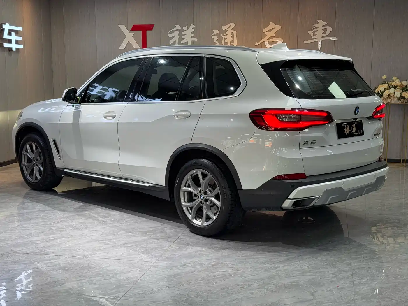 BMW X5 (Import) 2020 xDrive40i M Sport Package фото 18