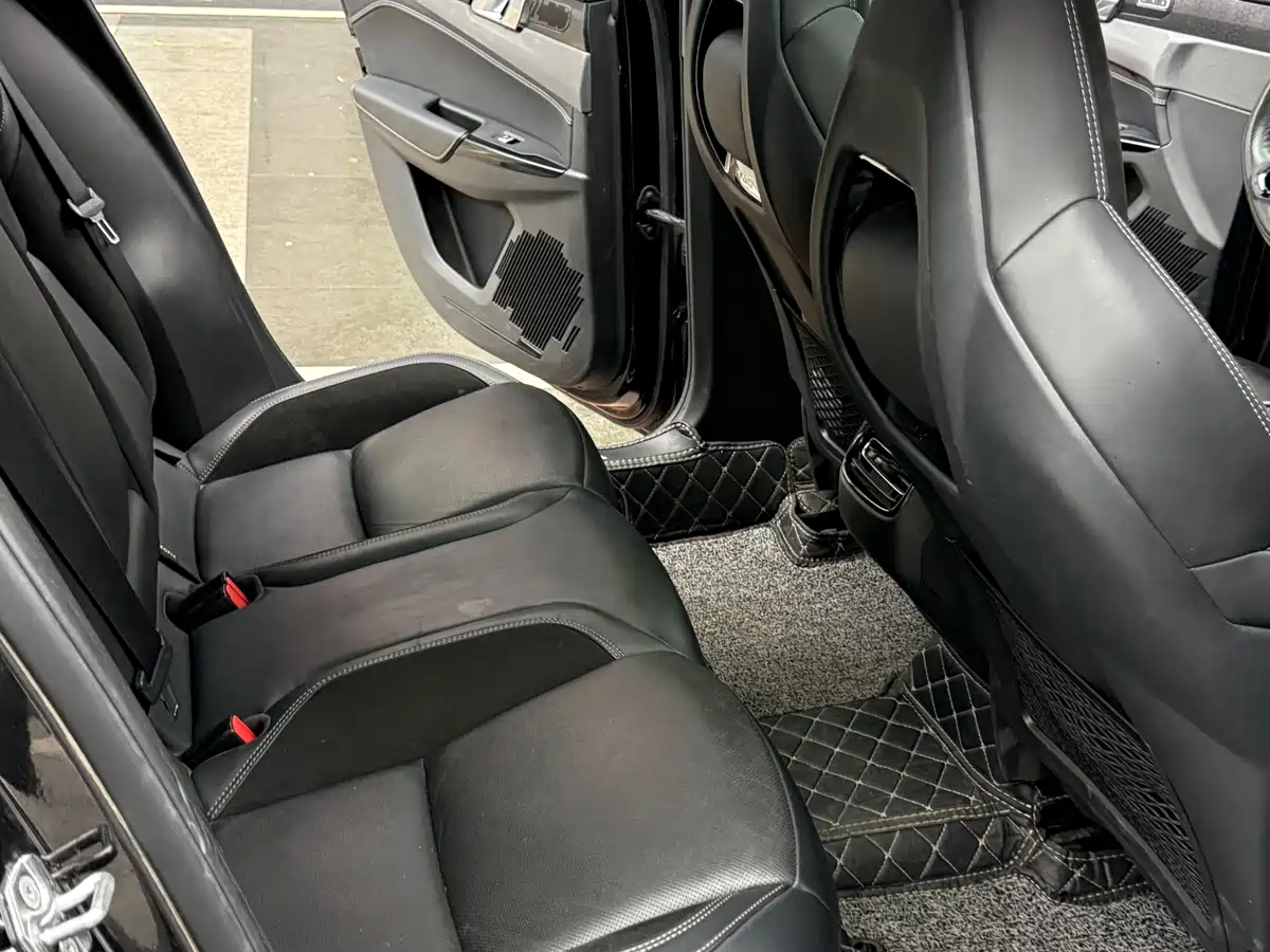Lynk & Co 03 2021 2.0TD Auto Jin Plus фото 10