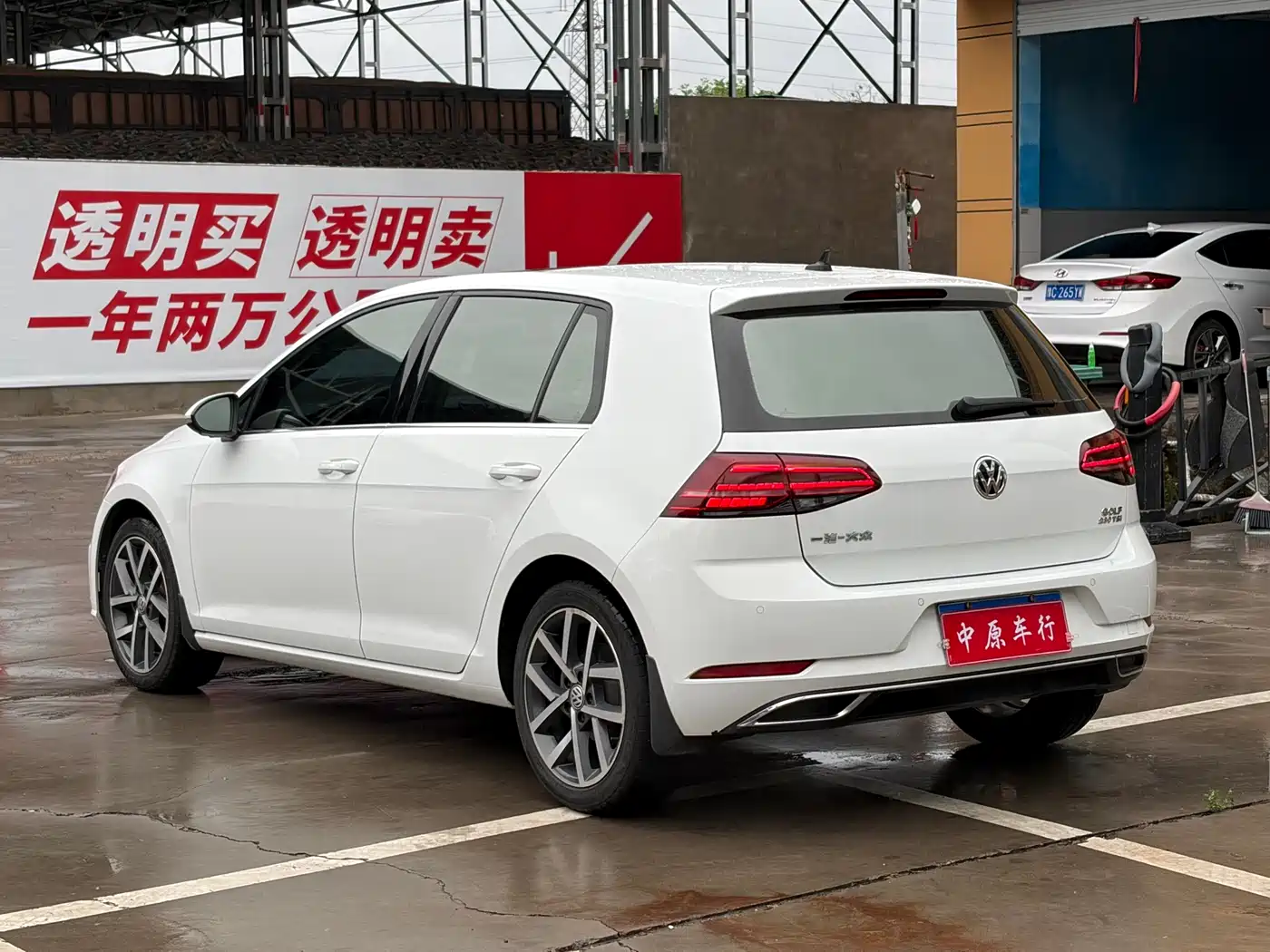 Volkswagen Golf 2020 Beloved Edition 280TSI DSG Luxury фото 18