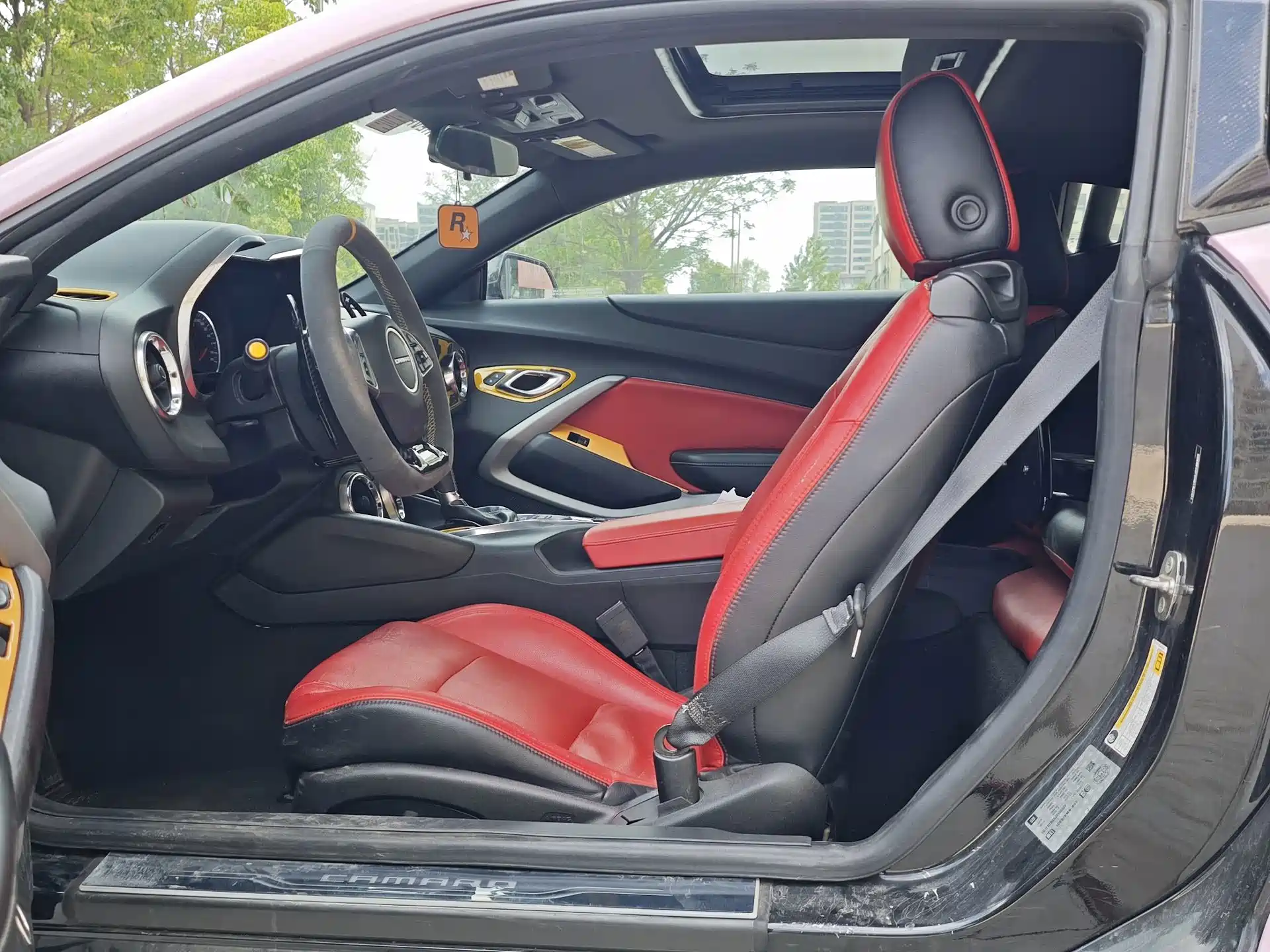 Photo 6 - Chevrolet Camaro