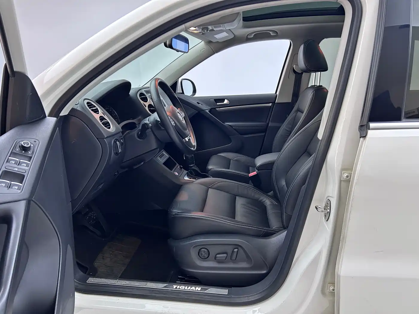 Volkswagen Tiguan 2016 Model 300TSI Automatic 2WD Luxury Edition фото 8